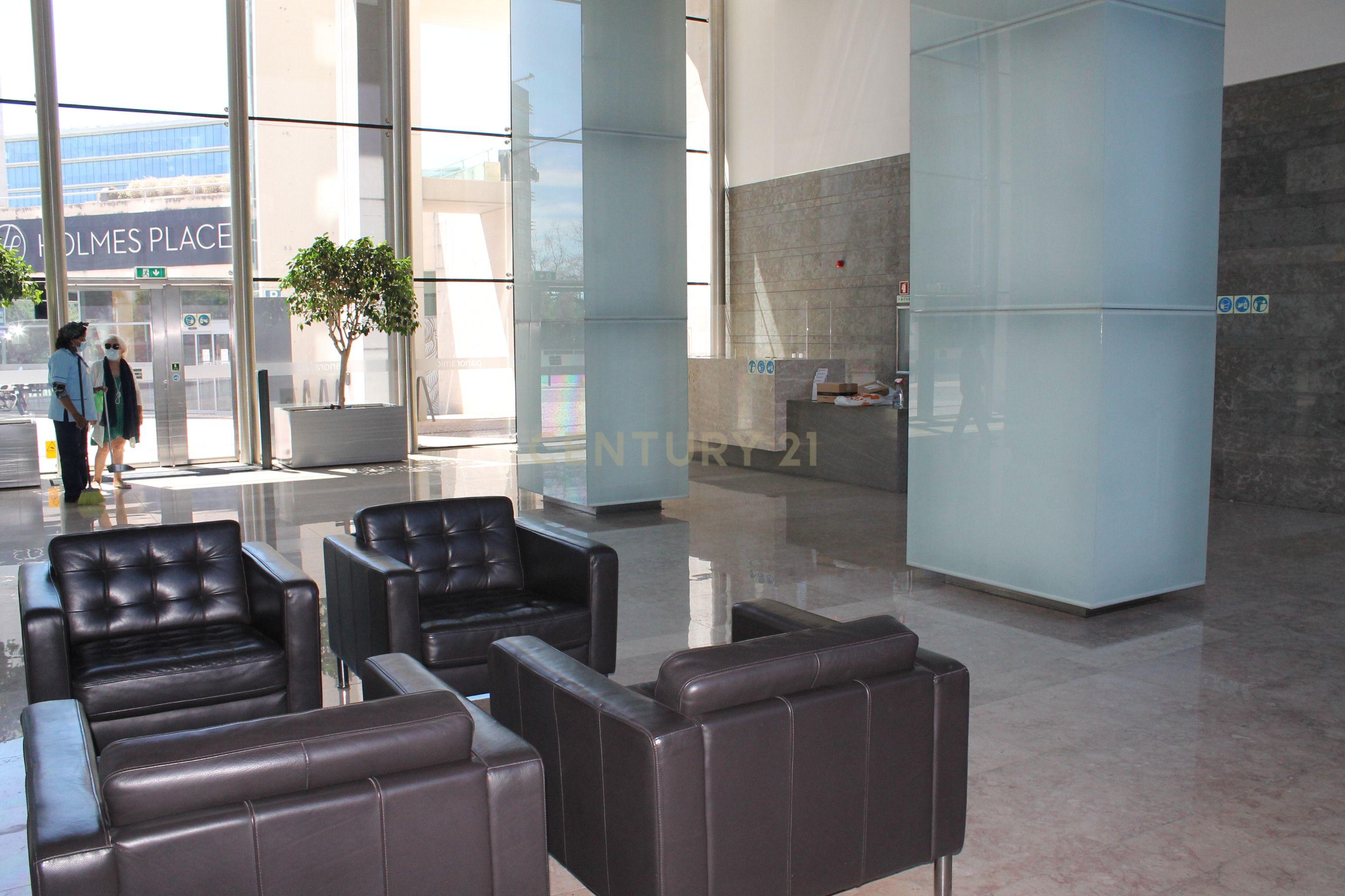 Apartamento T1 vista rio, edifício PANORAMIC, Parque das Nações - Image 23