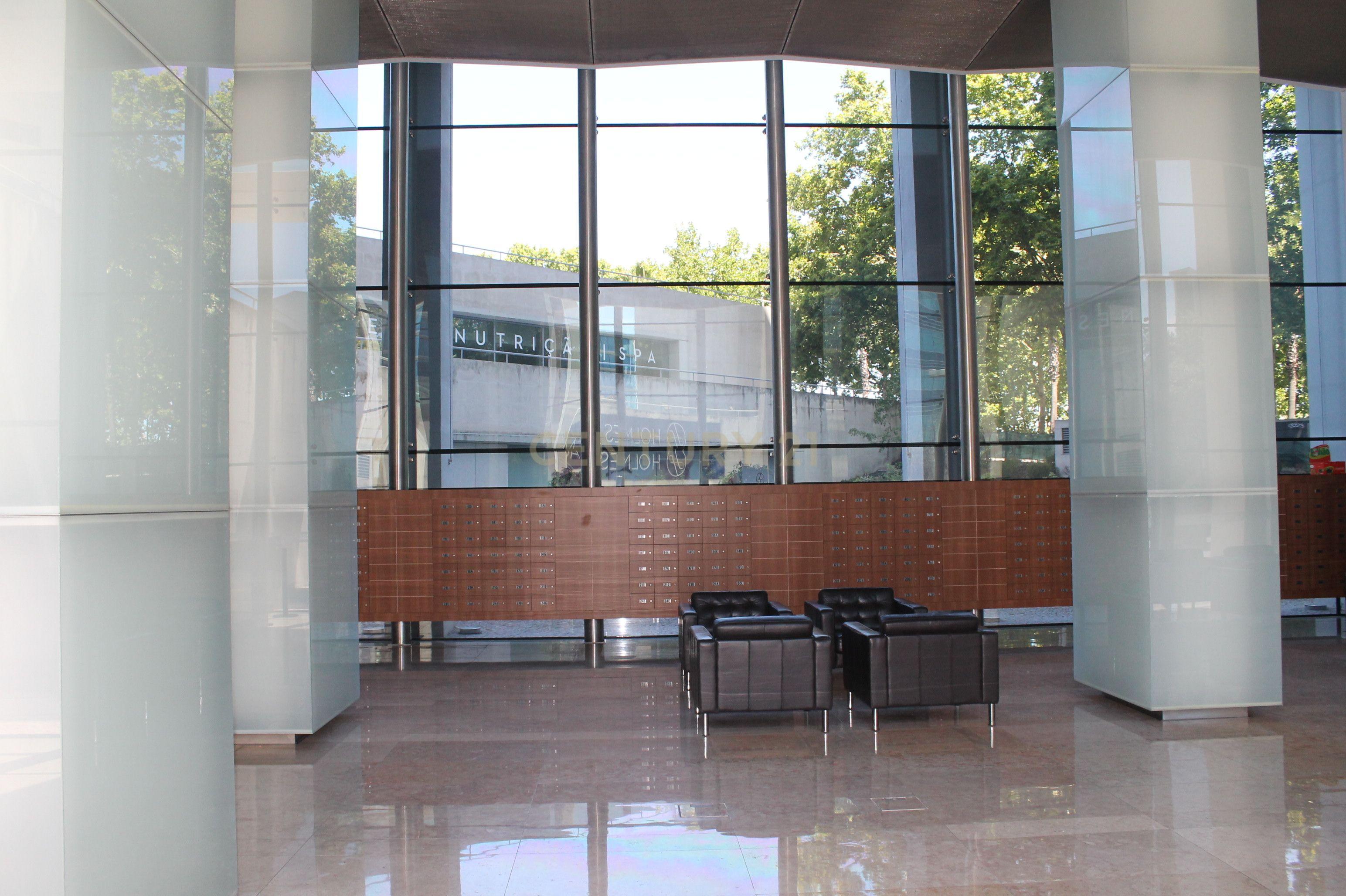Apartamento T1 vista rio, edifício PANORAMIC, Parque das Nações - Image 25