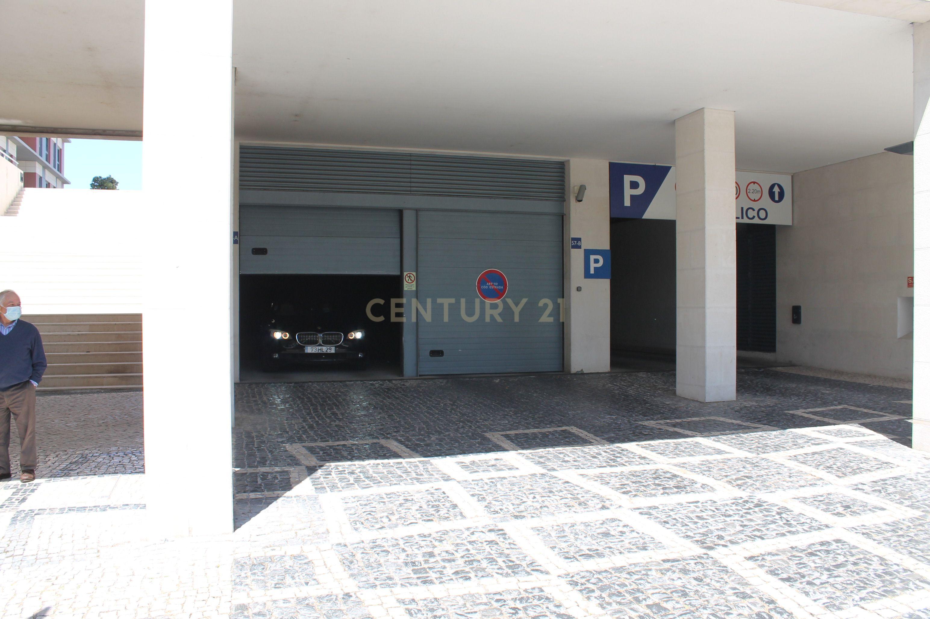 Apartamento T1 vista rio, edifício PANORAMIC, Parque das Nações - Image 19