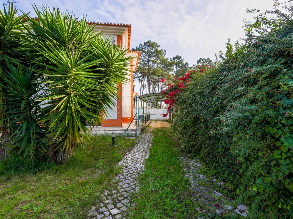 O Refúgio Perfeito no Pinhal da Verdizela – Um Ícone de Luxo, Sofisticação e Versatilidade - Image 2