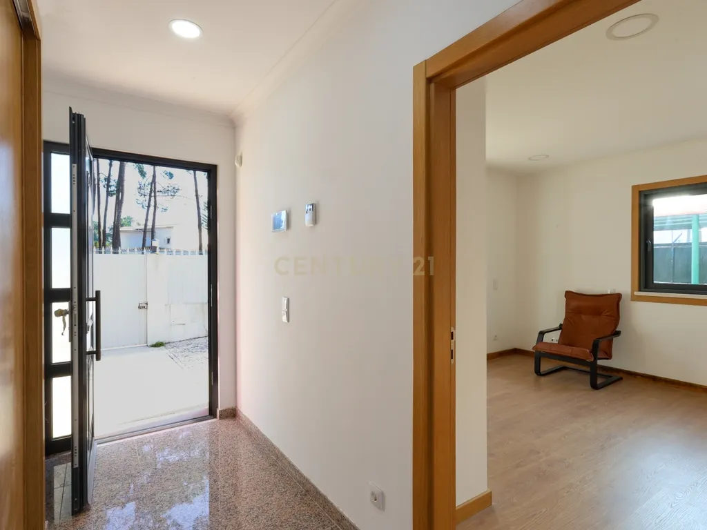 O Refúgio Perfeito no Pinhal da Verdizela – Um Ícone de Luxo, Sofisticação e Versatilidade - Image 13