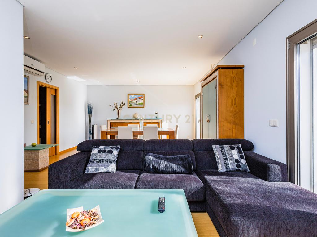 Apartamento T3 Duplex para venda em Pombal - Image 3