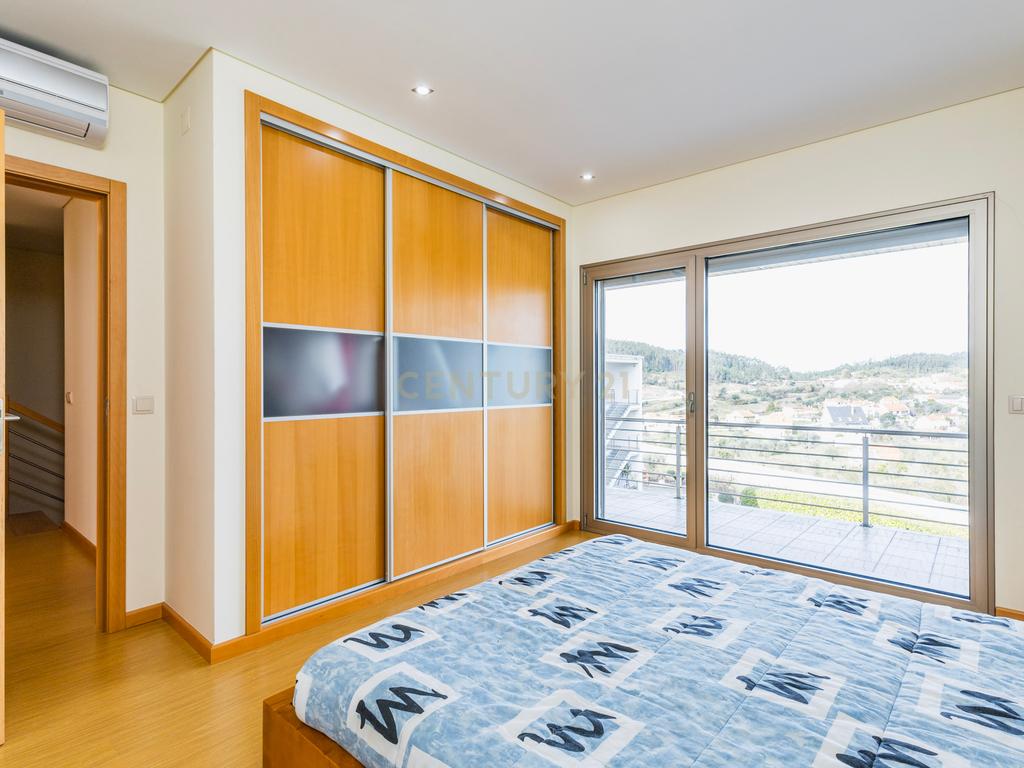 Apartamento T3 Duplex para venda em Pombal - Image 13