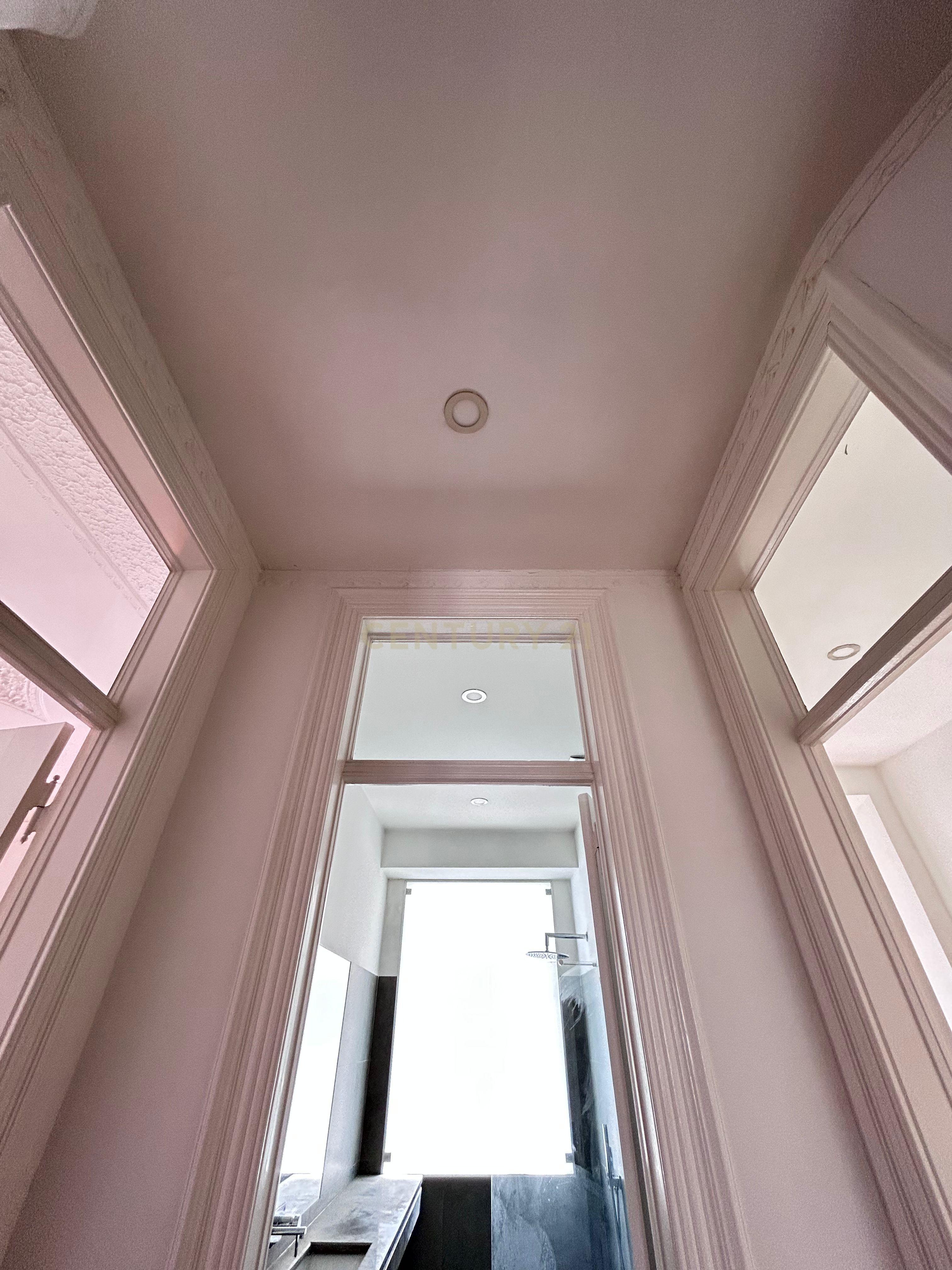 Apartamento T2 em Lisboa, na Av. Joaquim António de Aguiar - Image 14
