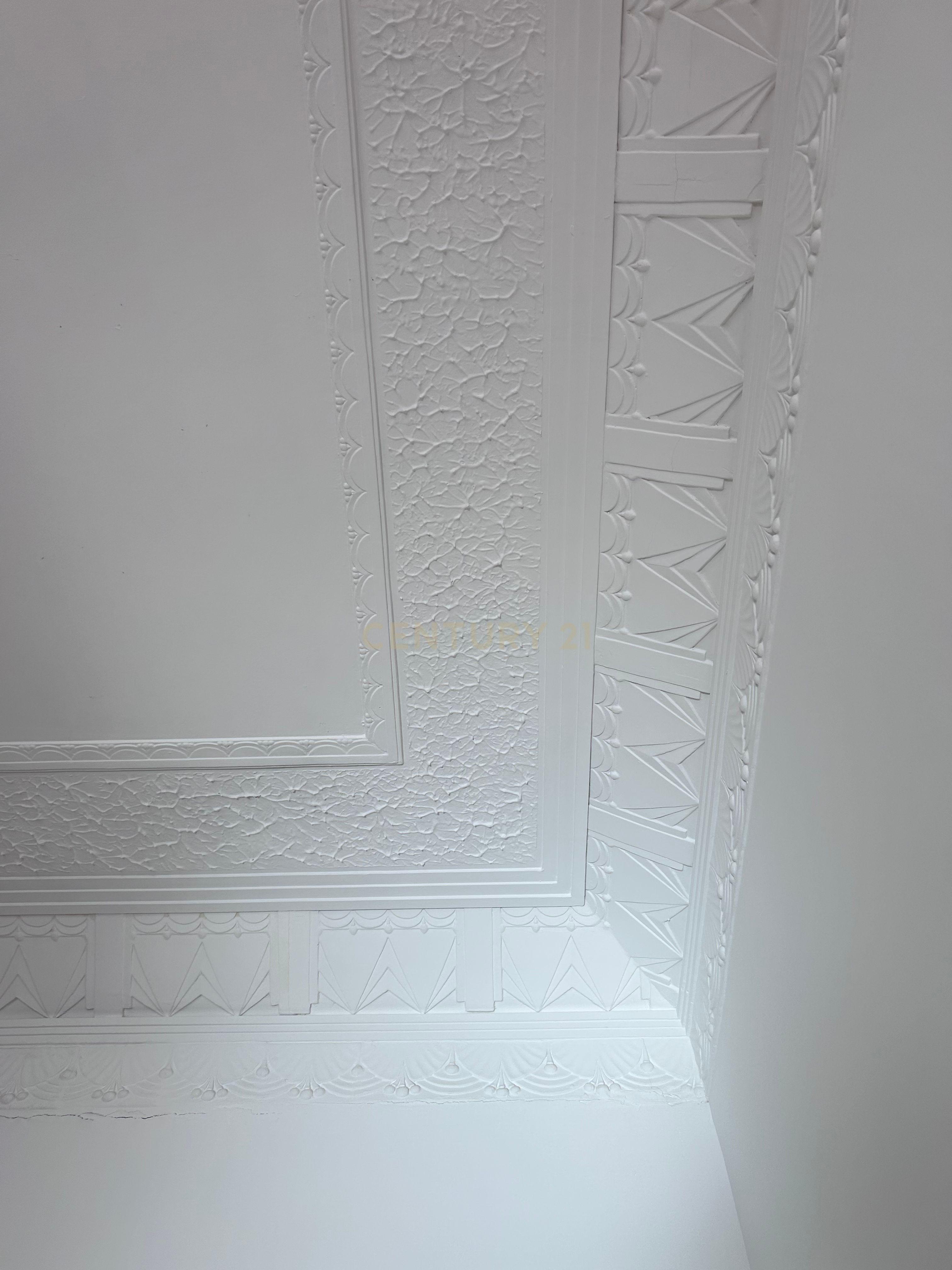 Apartamento T2 em Lisboa, na Av. Joaquim António de Aguiar - Image 17
