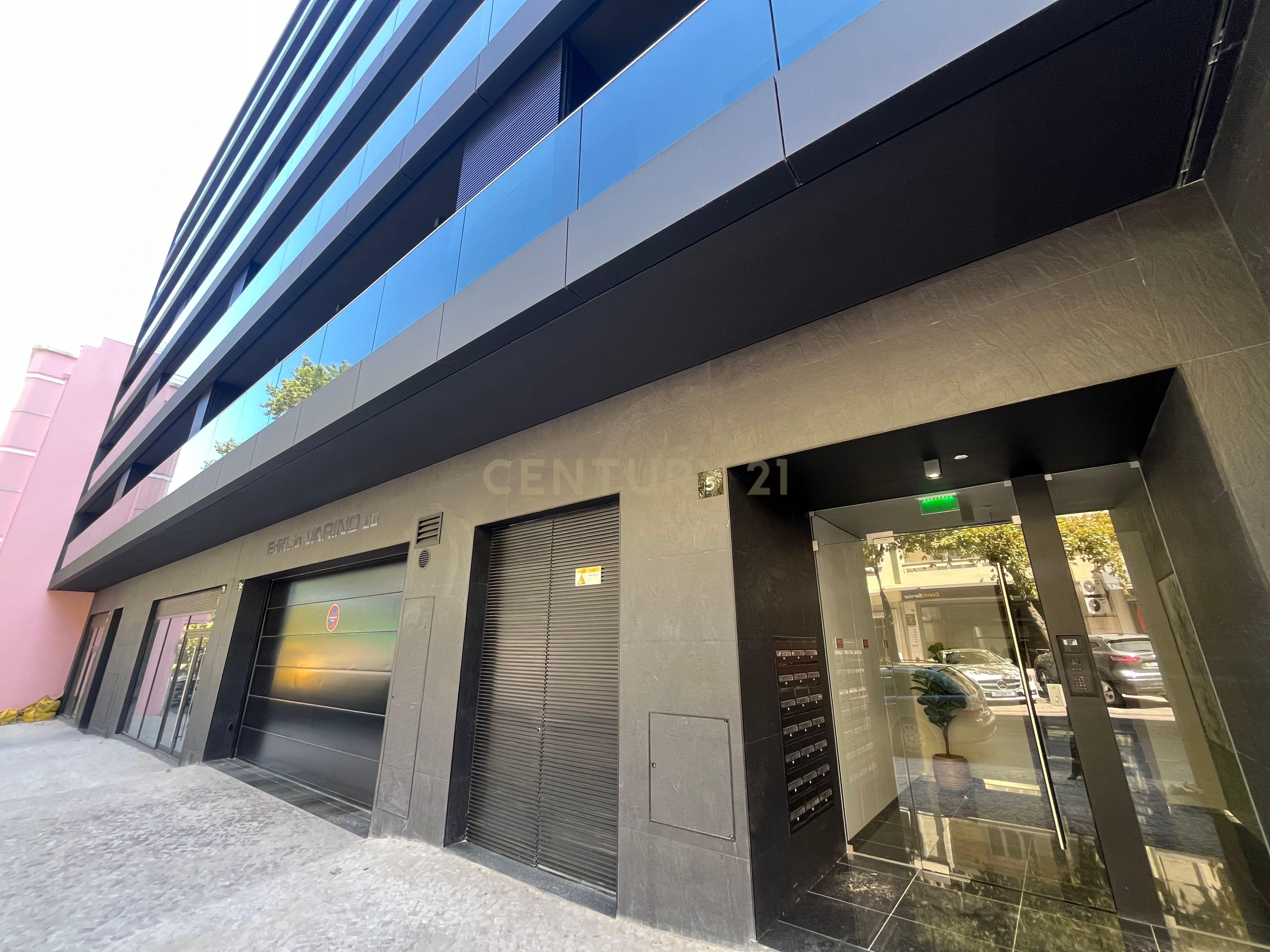 Apartamento a estrear con um quarto, garagem e arrecadação a pé do Parque Eduardo VII - Image 21