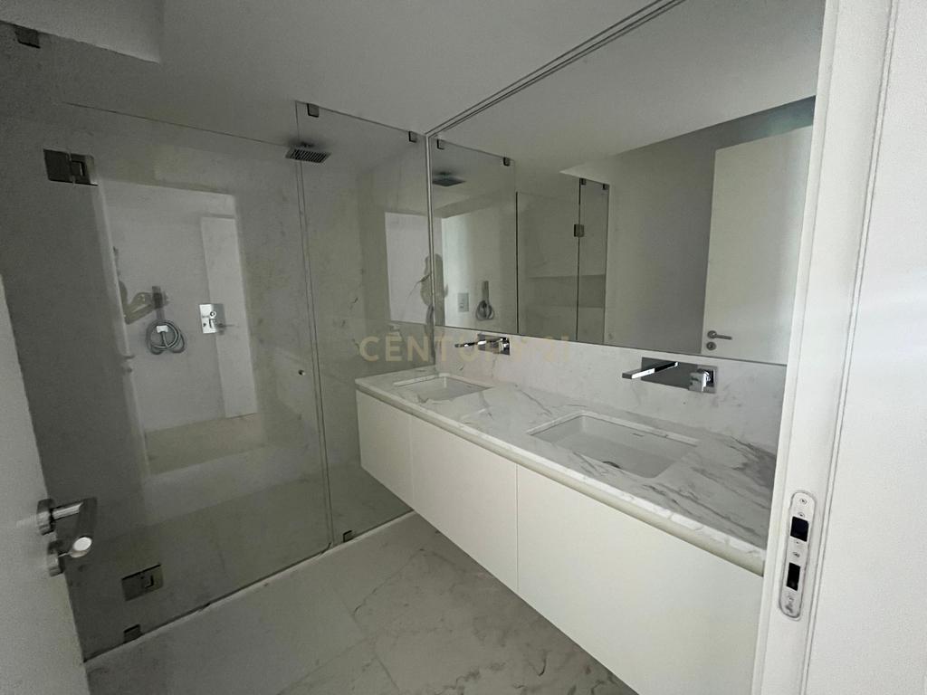 Apartamento novo com 2 quartos, com varandas, garagem e arrecadação - Image 8