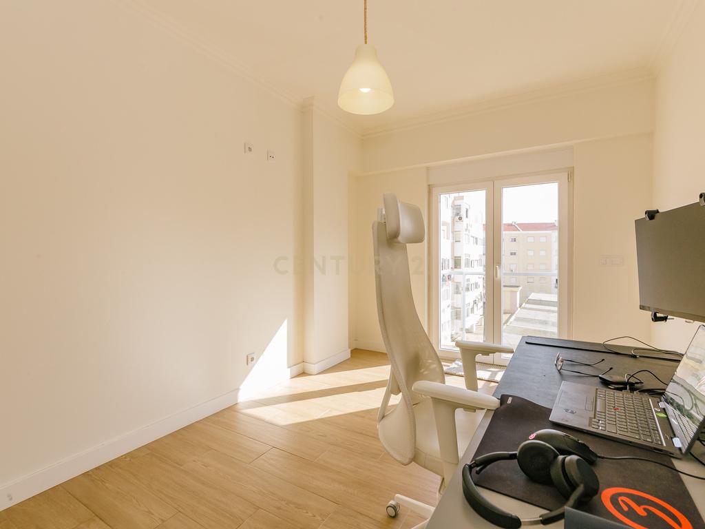 Apartamento T3 no Montijo - Image 26