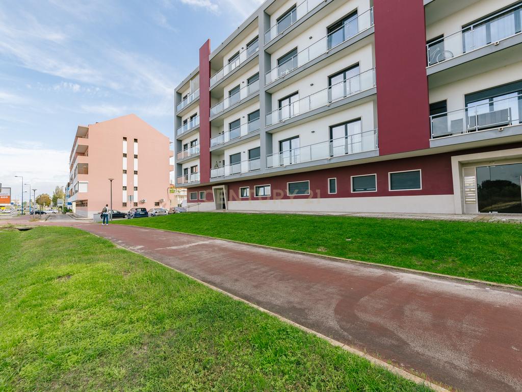 Apartamento T3 no Montijo - Image 3