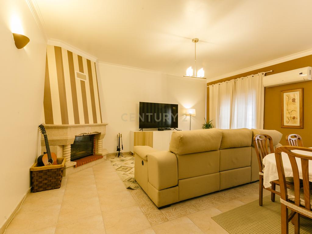 Apartamento T5 Duplex em Alcochete para venda. - Image 11