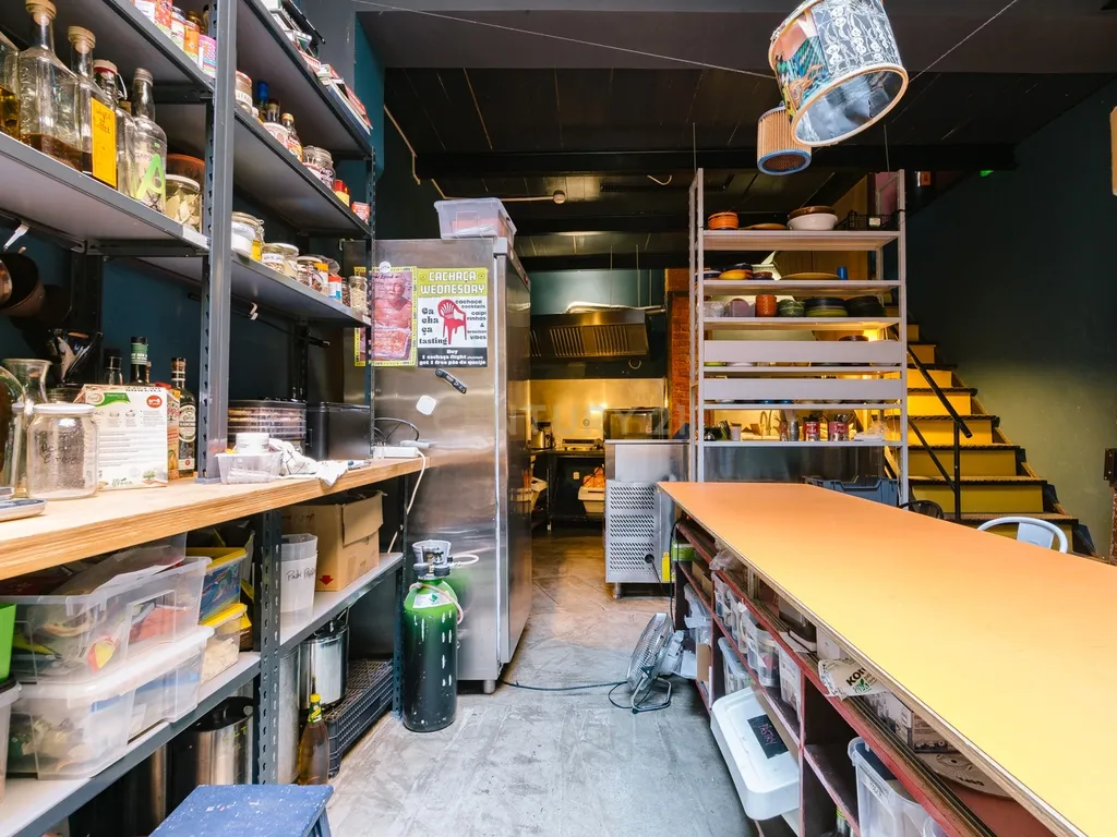 Bar com cozinha equipada - LISBOA - SÃO BENTO - Image 26