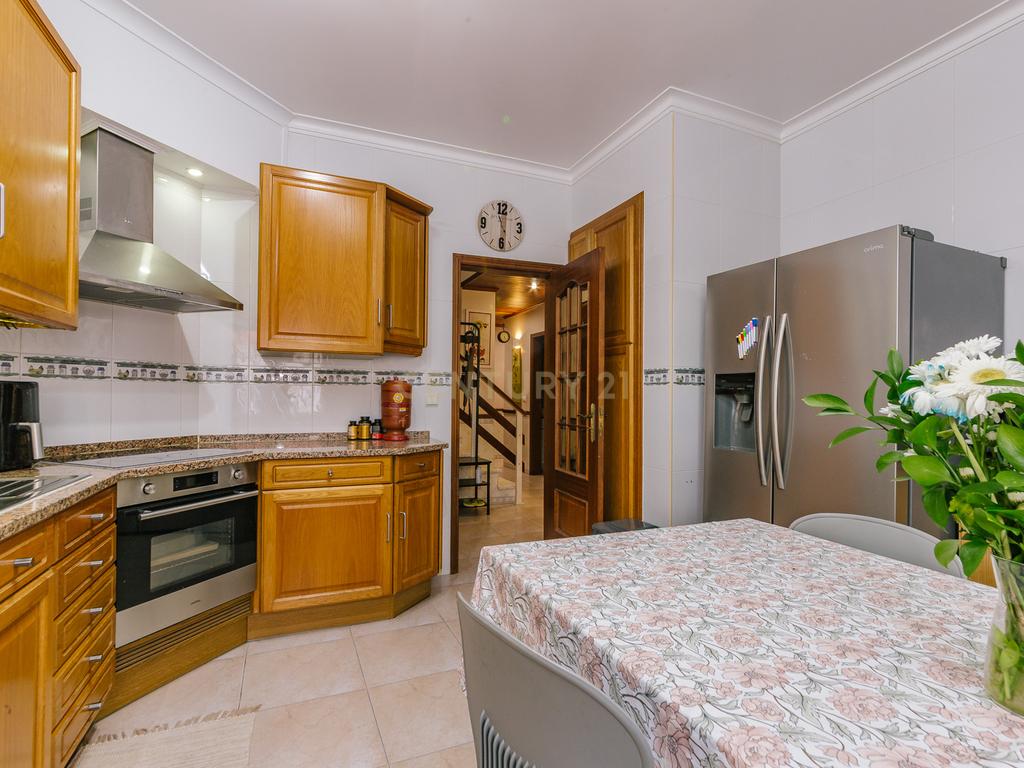 Apartamento T5 Duplex em Alcochete para venda. - Image 13
