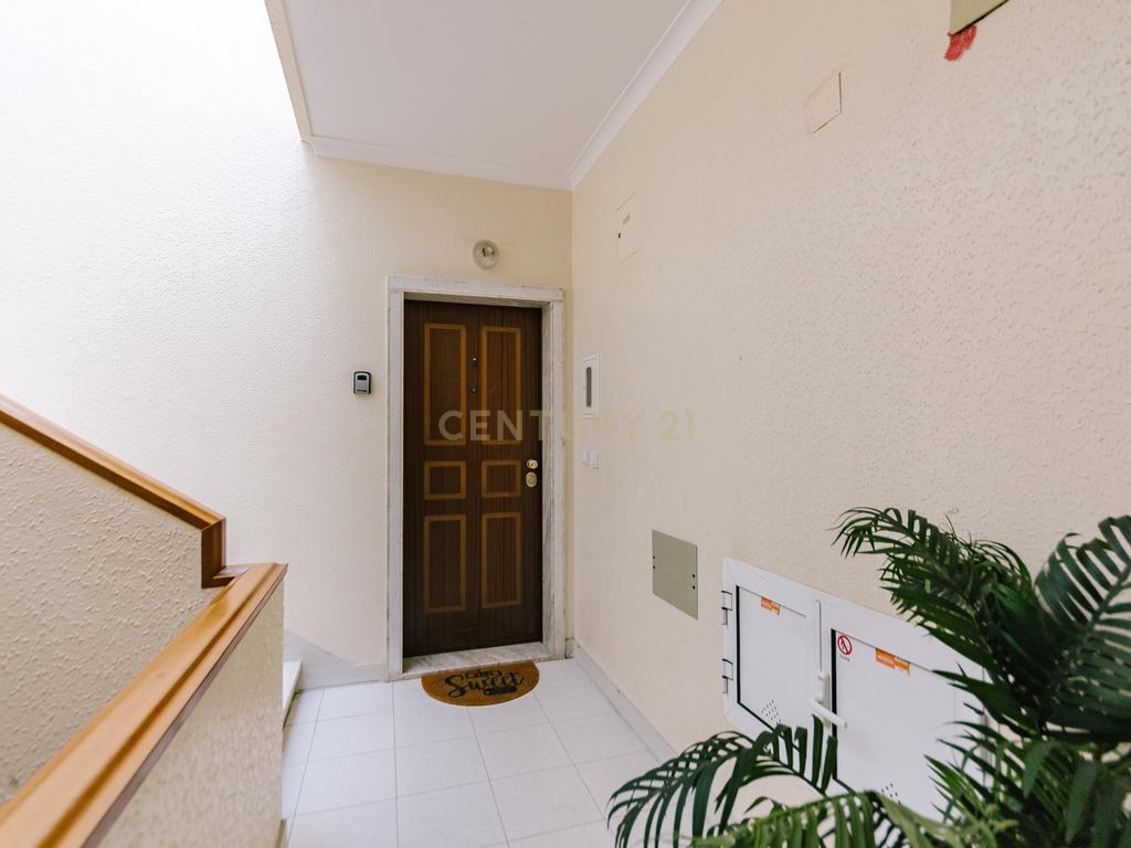 Apartamento T5 Duplex em Alcochete para venda. - Image 8