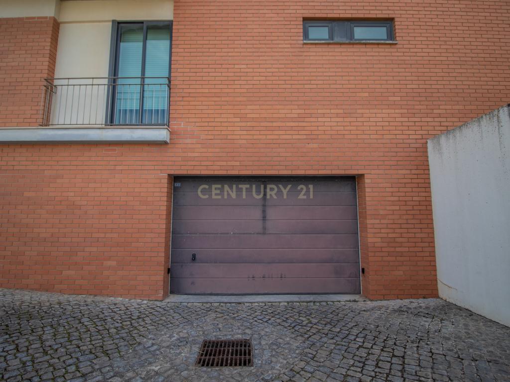Garagem Usada em Figueira da Foz - 14m² por 23.000€ - Image 4