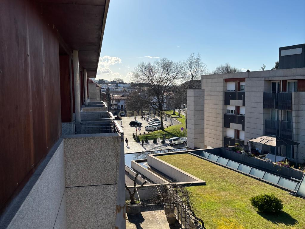 Apartamento T3 Recuado Guimarães - Image 2