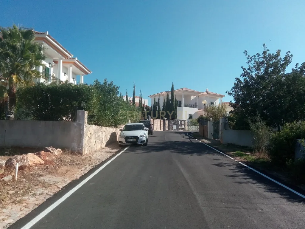 Lote Urbano na Quinta da Galvana - Image 1