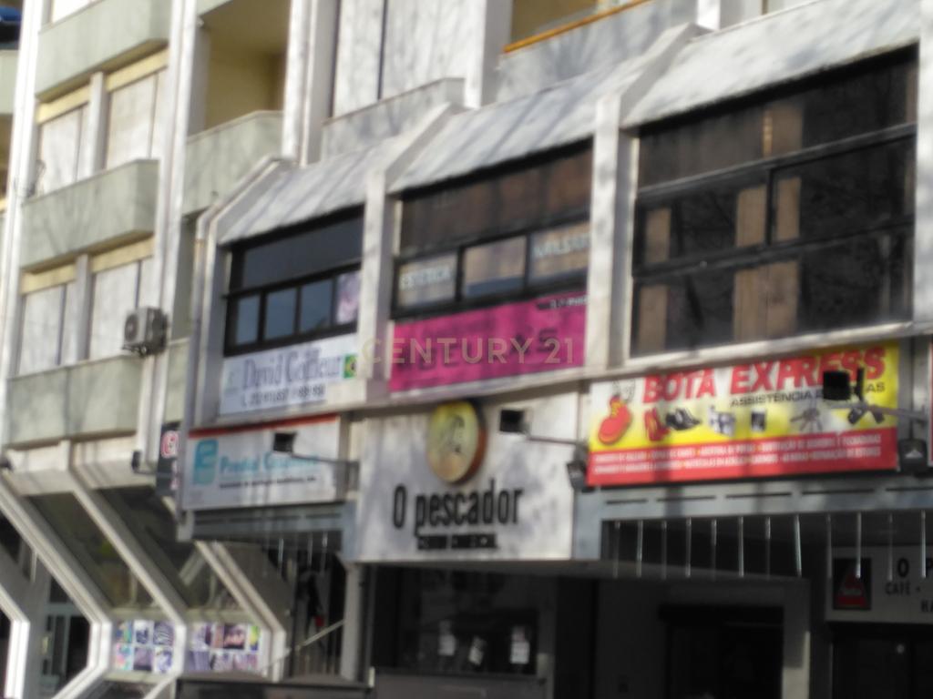 Loja no Centro Comercial O Pescador - Image 6