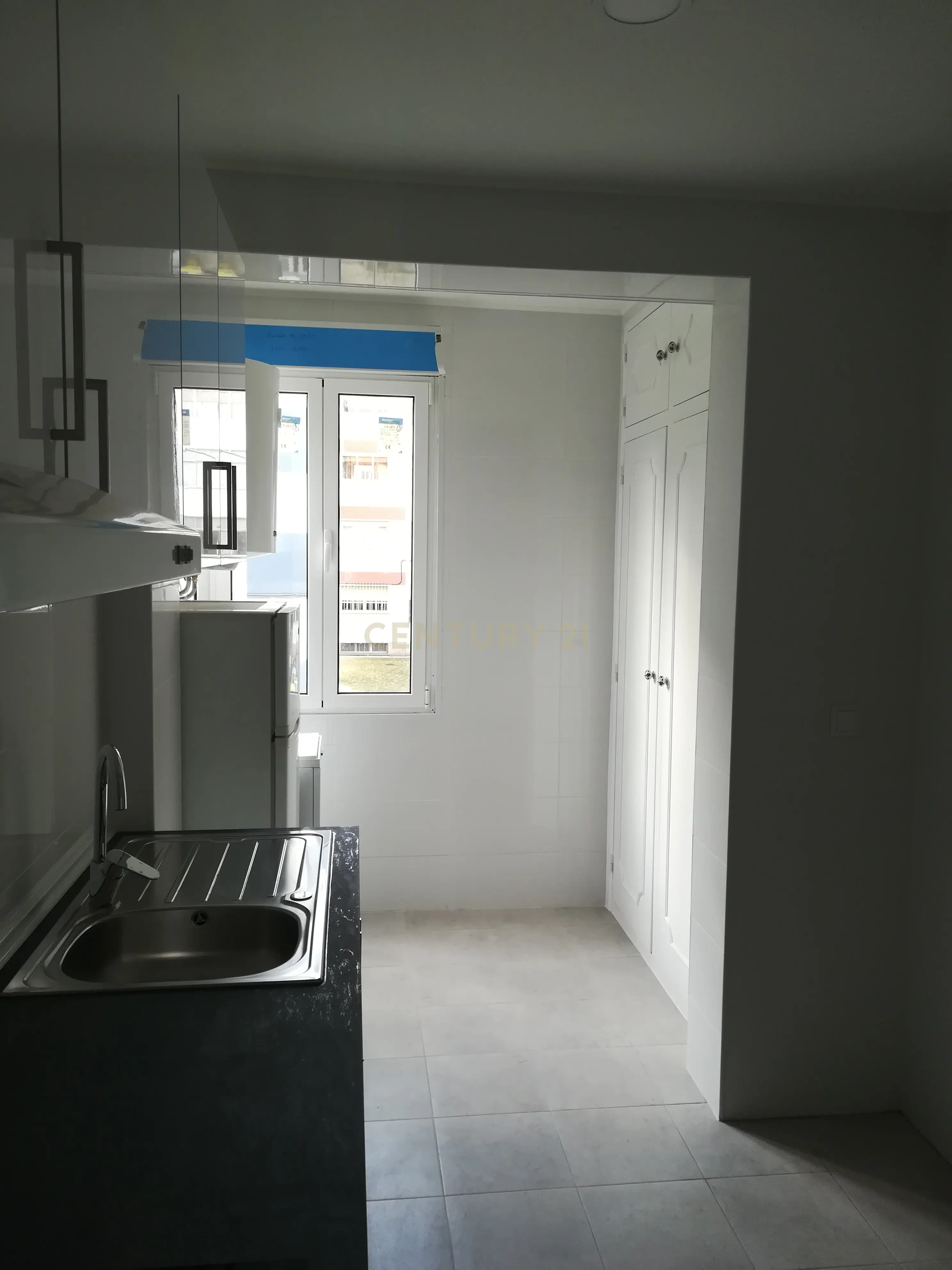 Fotografia 12 de Apartamento T1 em Oeiras com Vista para a Cidade