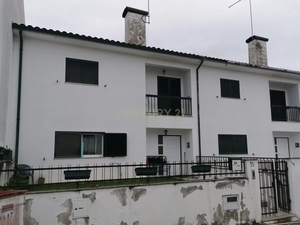 Casa T3 em, Chaves - Oportunidade Imperdível! - Image 3
