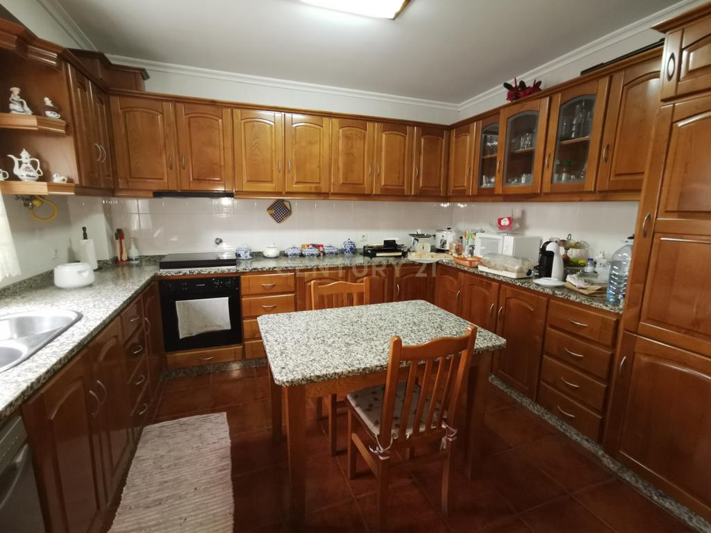 Casa T3 em, Chaves - Oportunidade Imperdível! - Image 4