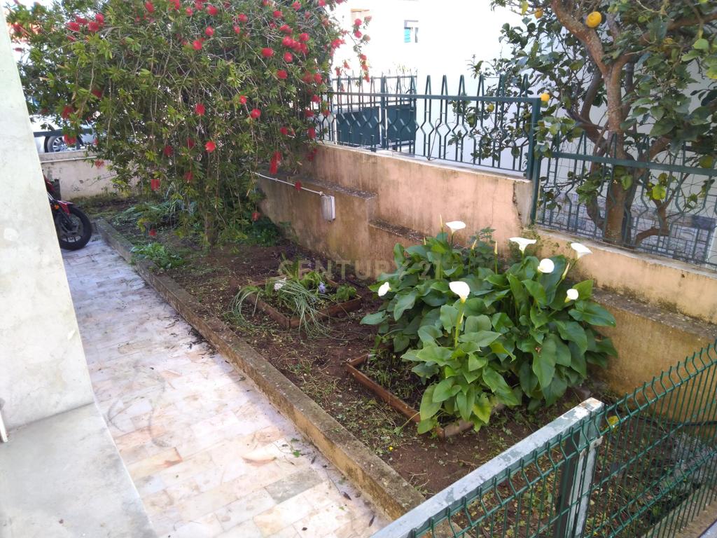 Moradia Independente T5 em Loures - Image 8