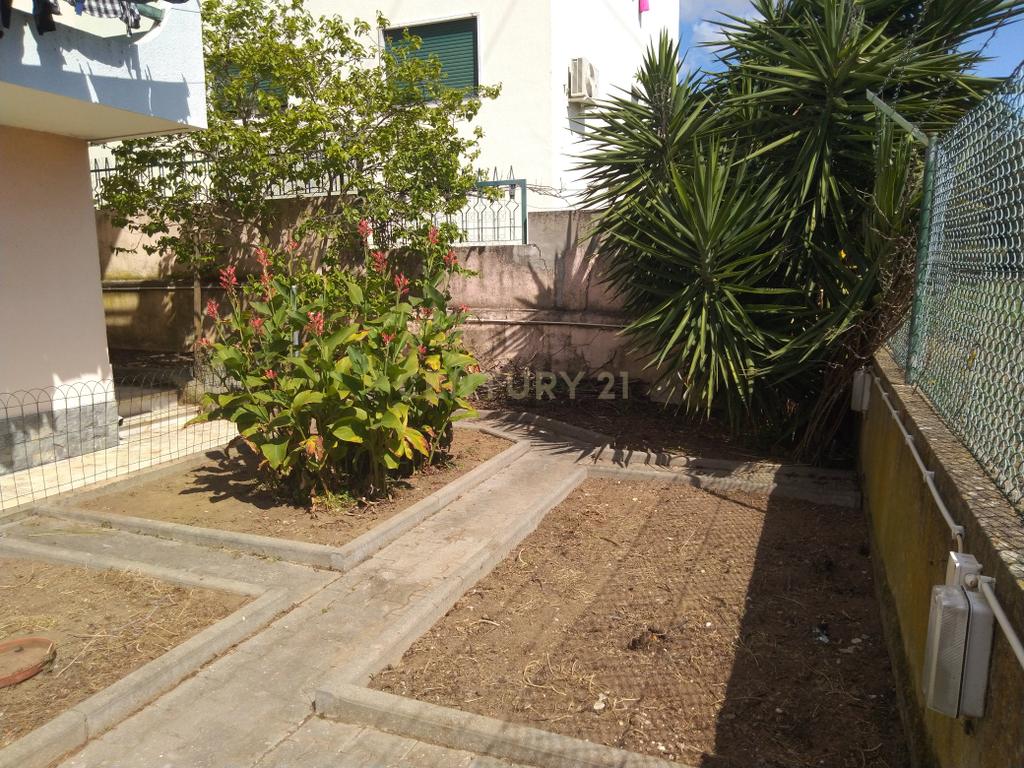 Moradia Independente T5 em Loures - Image 67
