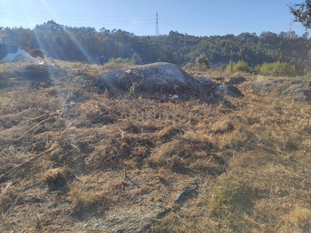 Quinta De Além com casa rústica em ruína para reabilitação total de 2 quartos no centro de Cete, Paredes - Image 54