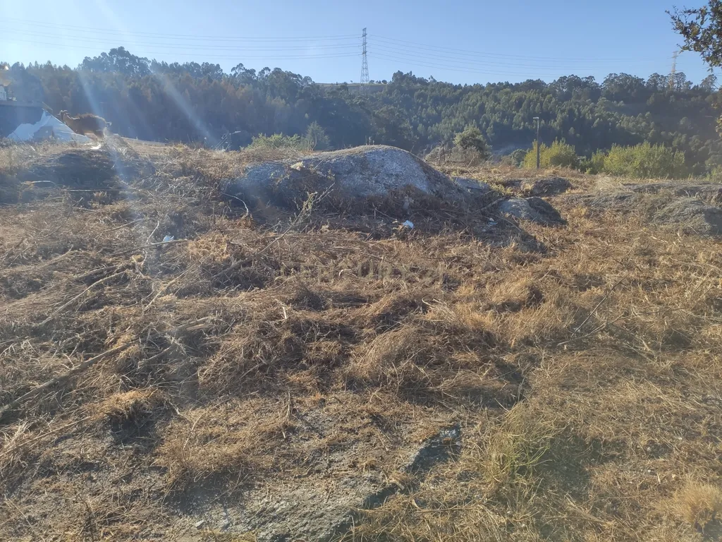 Quinta De Além com casa rústica em ruína para reabilitação total de 2 quartos no centro de Cete, Paredes - Image 54