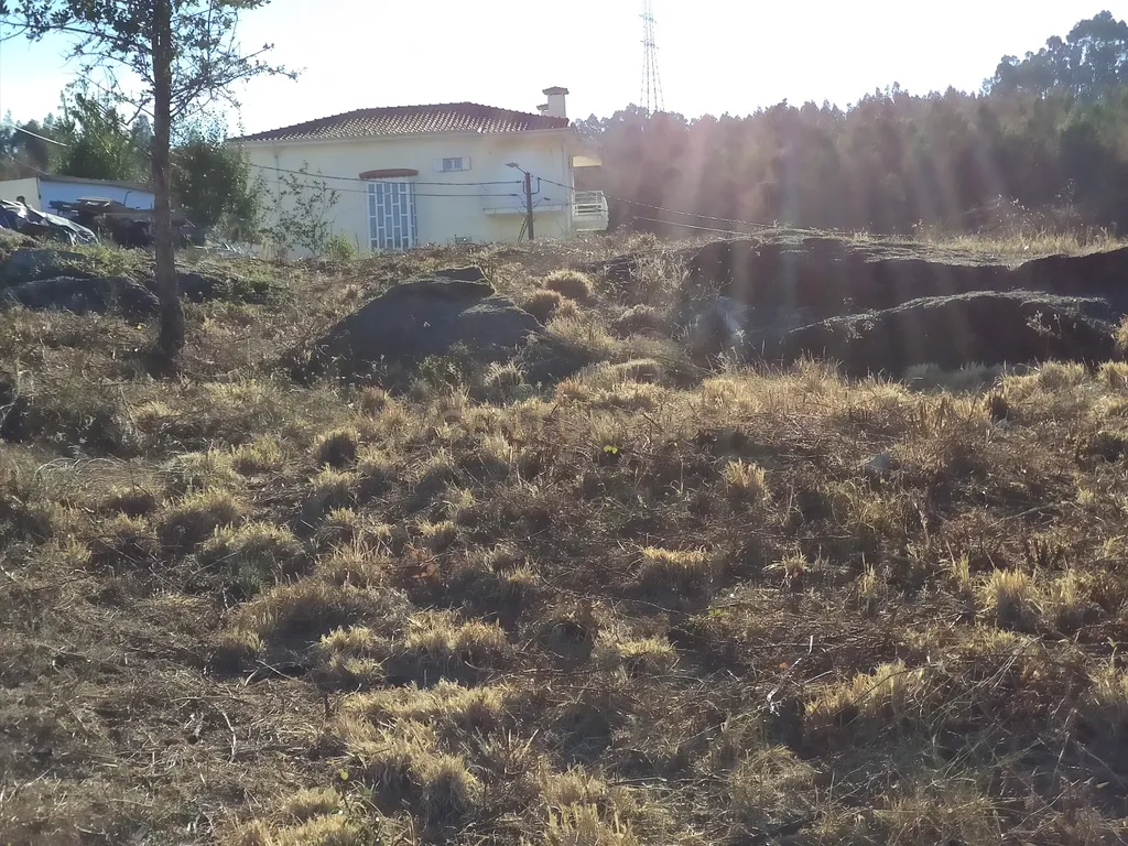 Quinta De Além com casa rústica em ruína para reabilitação total de 2 quartos no centro de Cete, Paredes - Image 29