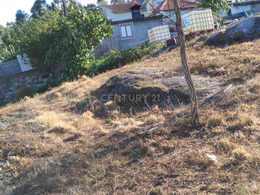 Quinta De Além com casa rústica em ruína para reabilitação total de 2 quartos no centro de Cete, Paredes - Image 30
