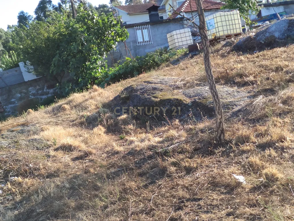 Quinta De Além com casa rústica em ruína para reabilitação total de 2 quartos no centro de Cete, Paredes - Image 30
