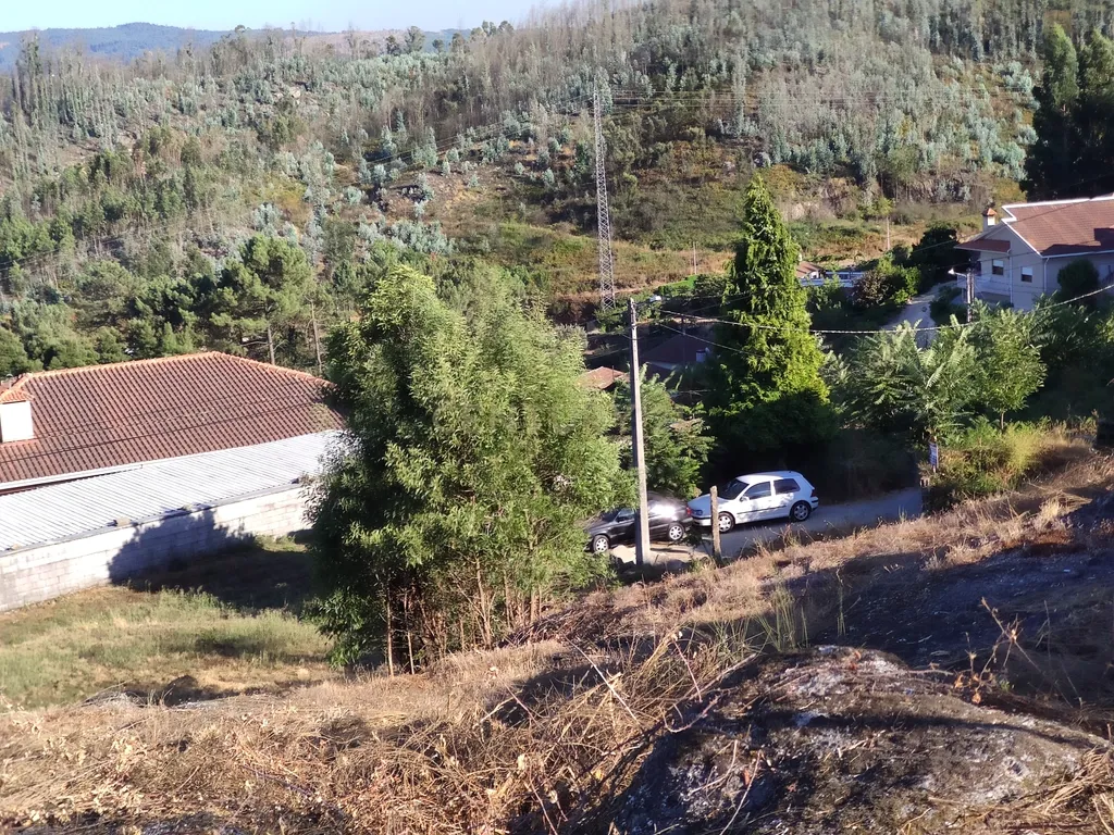 Quinta De Além com casa rústica em ruína para reabilitação total de 2 quartos no centro de Cete, Paredes - Image 22
