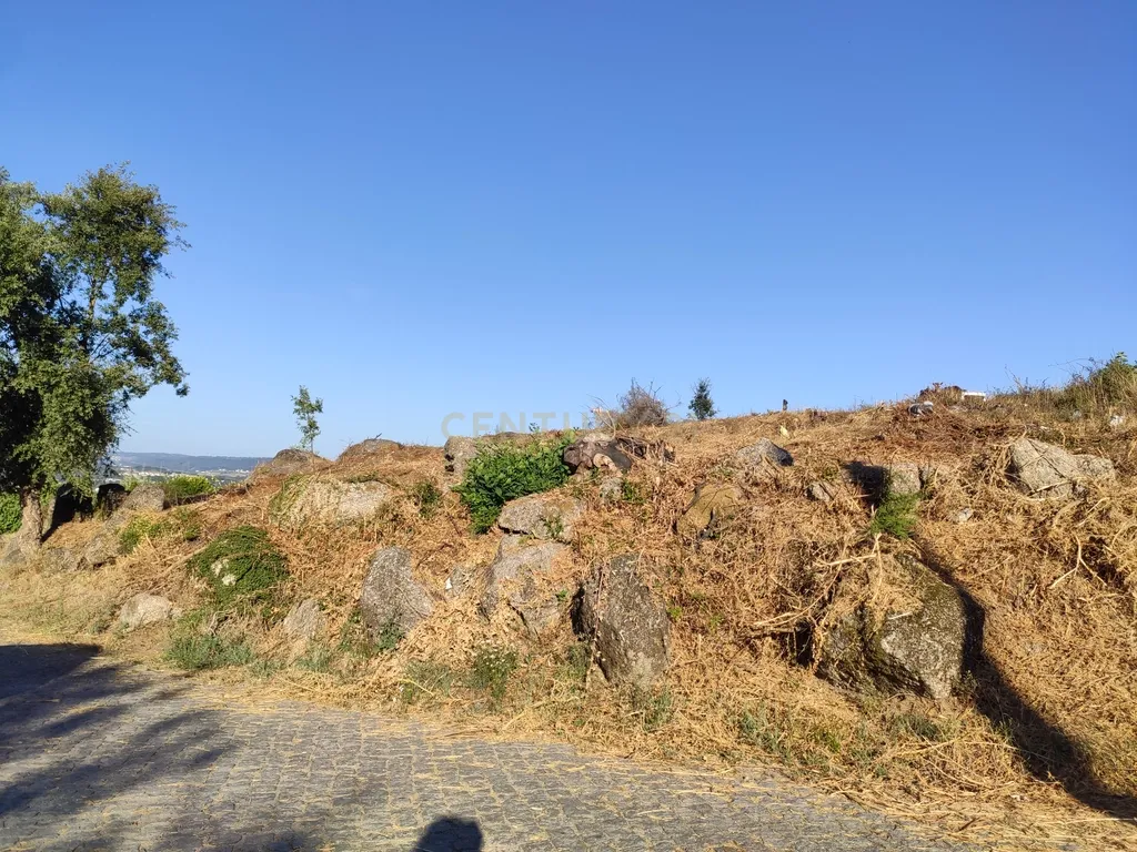Quinta De Além com casa rústica em ruína para reabilitação total de 2 quartos no centro de Cete, Paredes - Image 46