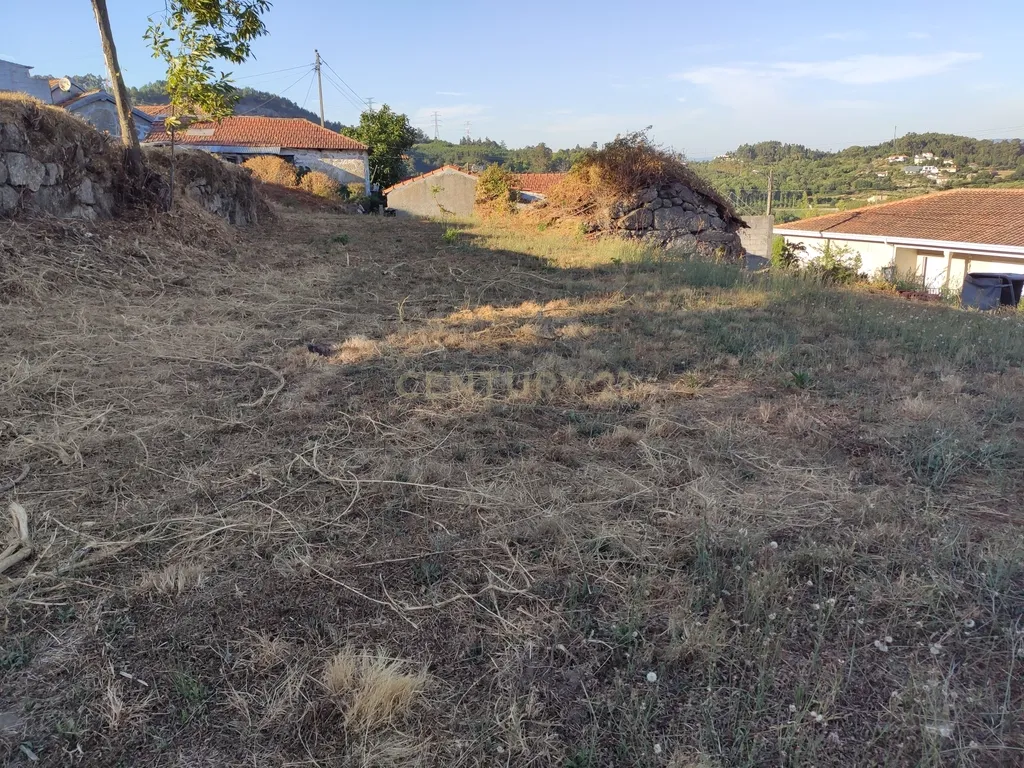 Quinta De Além com casa rústica em ruína para reabilitação total de 2 quartos no centro de Cete, Paredes - Image 48