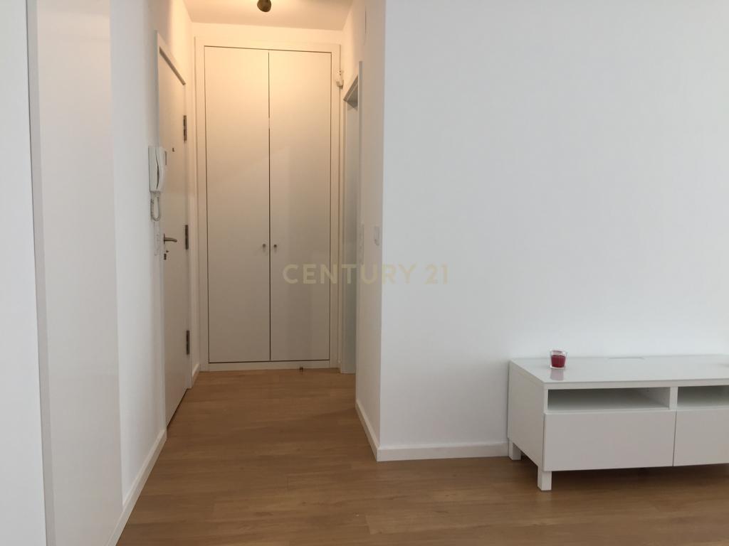 Apartamento T1 para venda em Lisboa - Avenidas Novas - Image 2