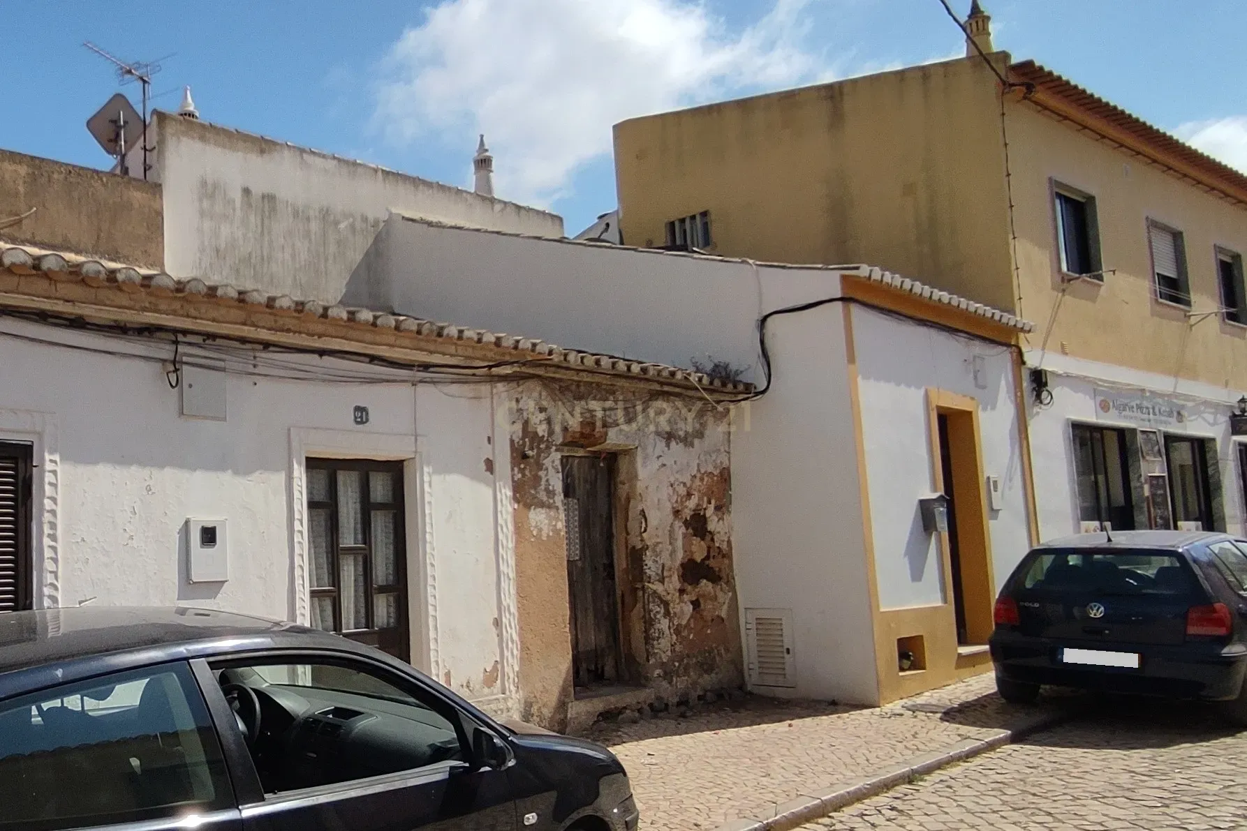 Ruína com Projeto de Moradia T1 em Barão de São João - Image 11