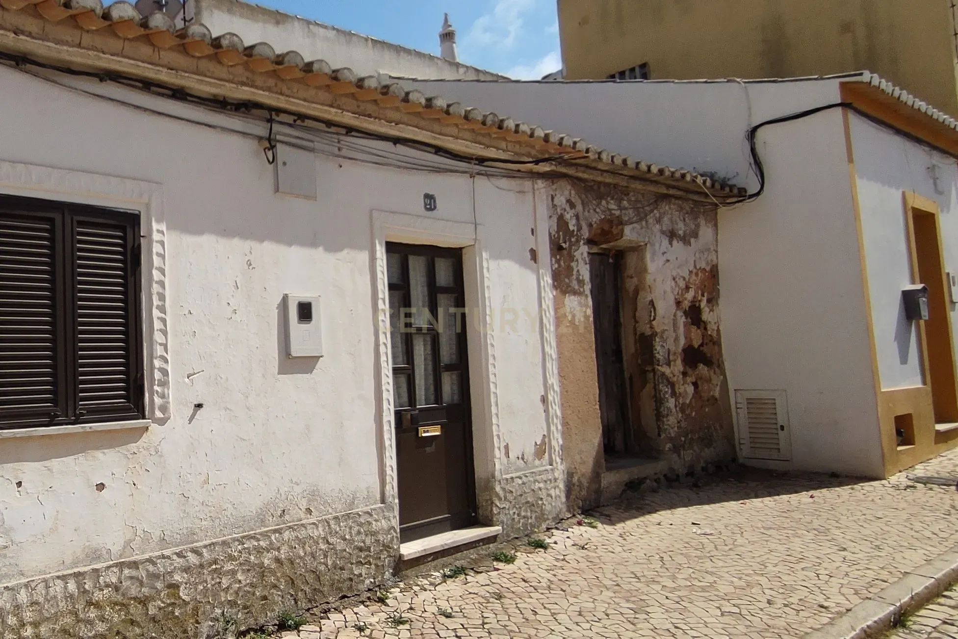 Ruína com Projeto de Moradia T1 em Barão de São João - Image 6