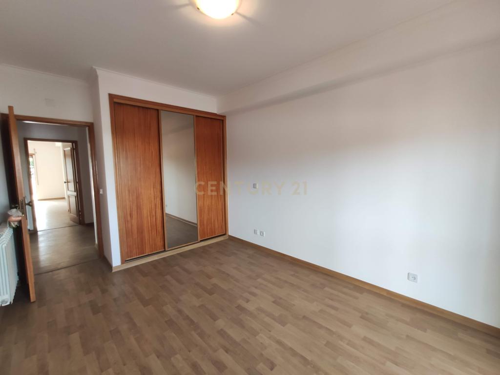 APARTAMENTO T3 - Image 11