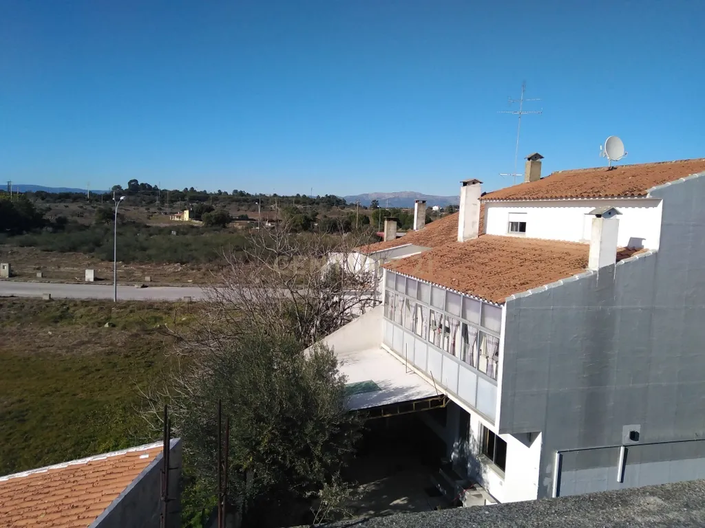 Moradia por terminar em Alcains - Image 28