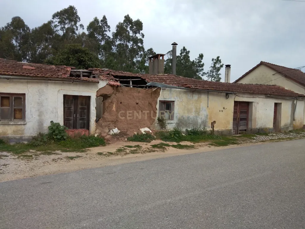 Casa em ruína em Bonitos, Soure - Image 1