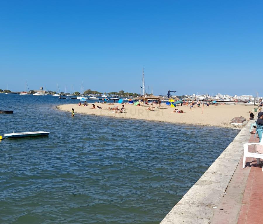 Prédio/Moradia 3 pisos - Seixal. - Image 24