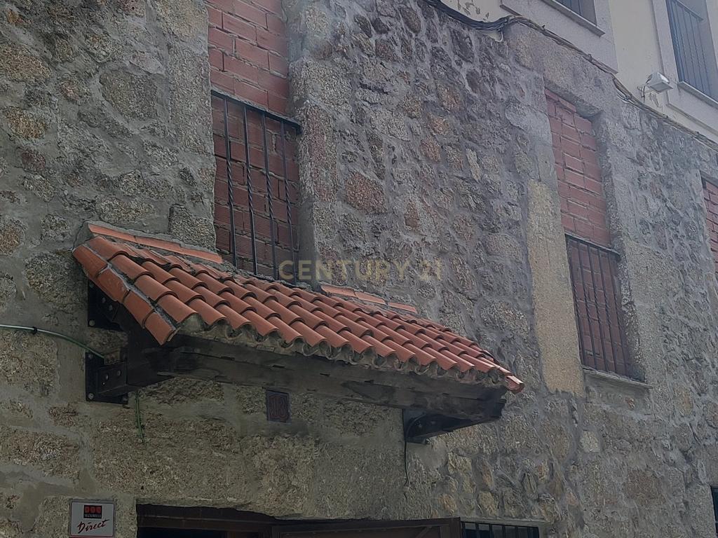 Casa Rústica com 10 Quartos e Elevador em Cáceres - Image 7