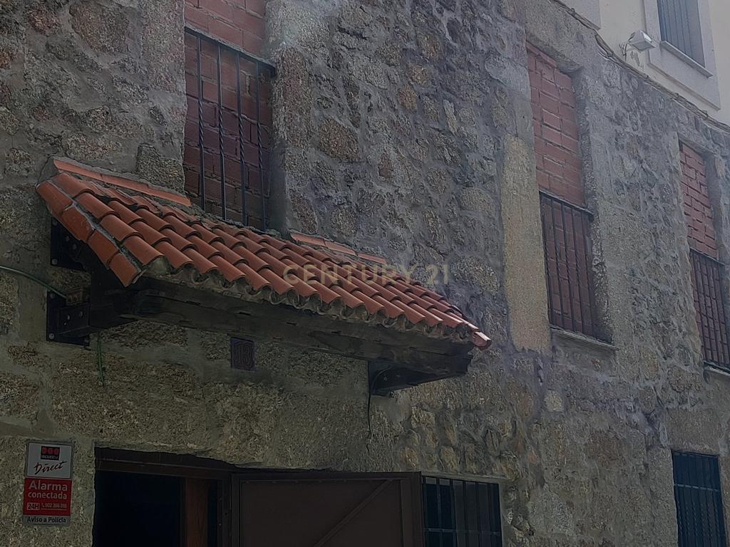 Casa Rústica com 10 Quartos e Elevador em Cáceres - Image 3