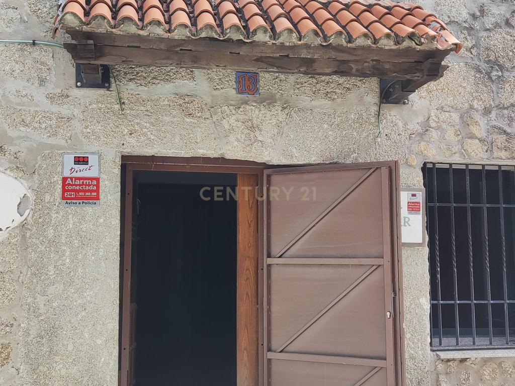 Casa Rústica com 10 Quartos e Elevador em Cáceres - Image 8