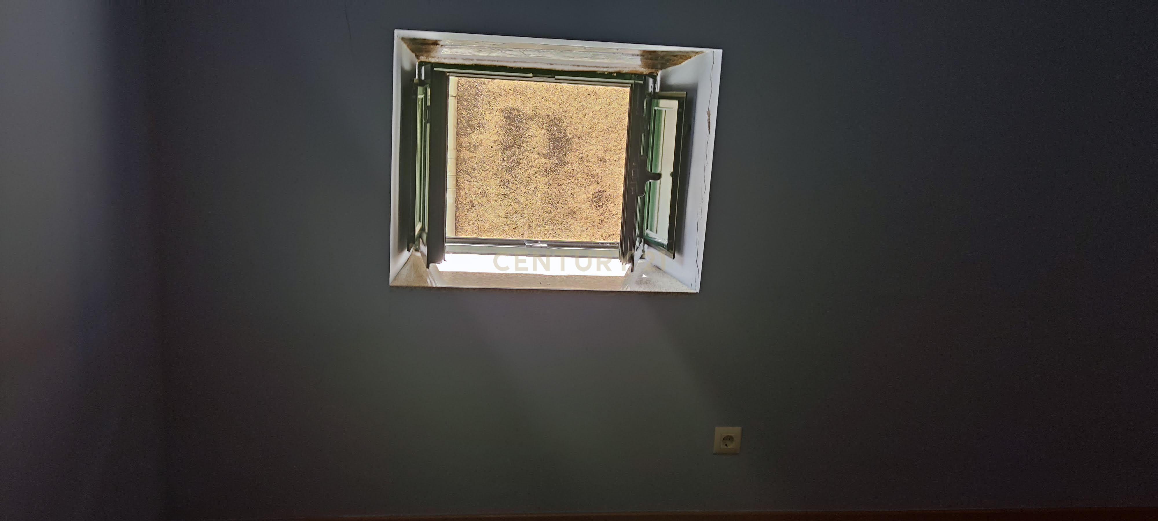 Casa Rústica com 10 Quartos e Elevador em Cáceres - Image 13