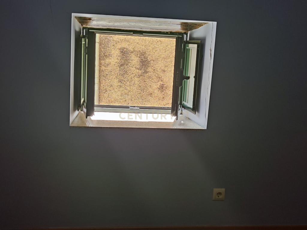 Casa Rústica com 10 Quartos e Elevador em Cáceres - Image 13