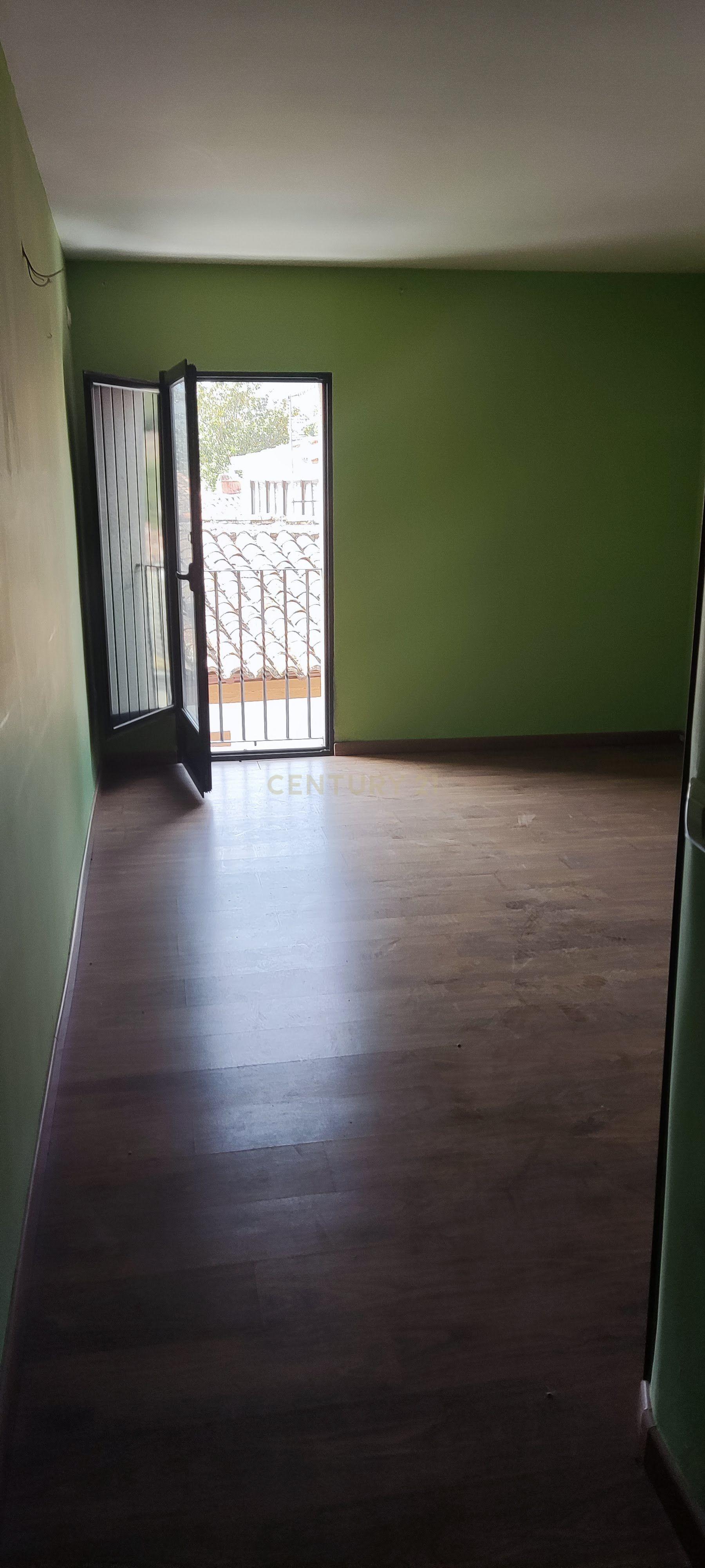Casa Rústica com 10 Quartos e Elevador em Cáceres - Image 23