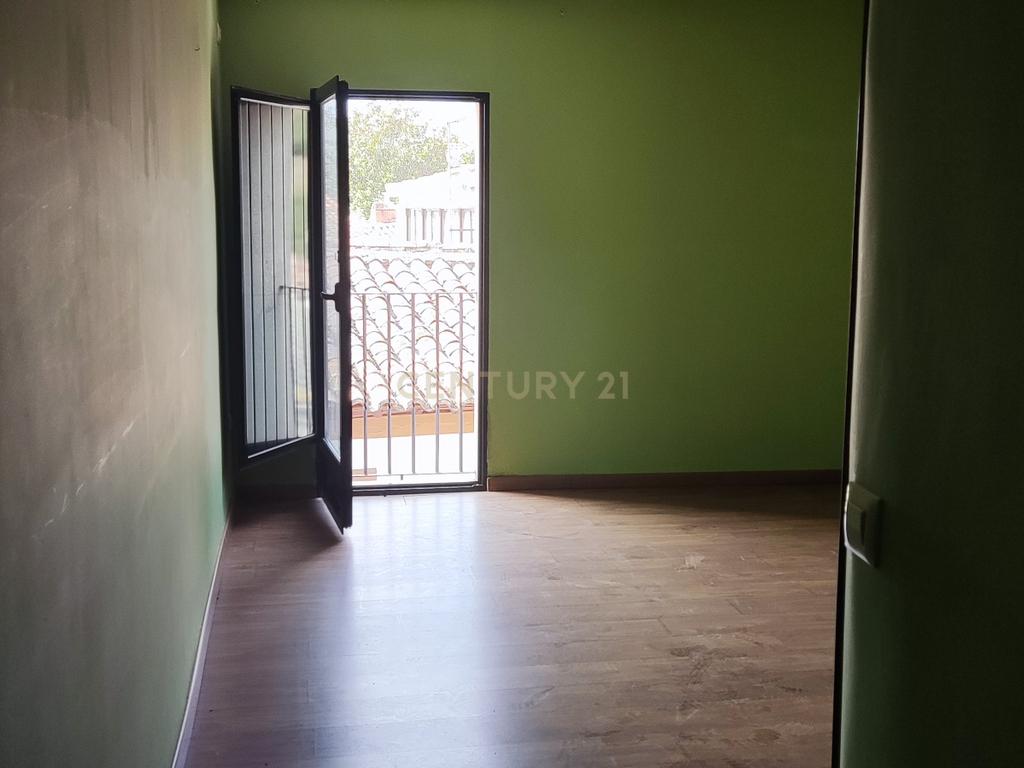Casa Rústica com 10 Quartos e Elevador em Cáceres - Image 25