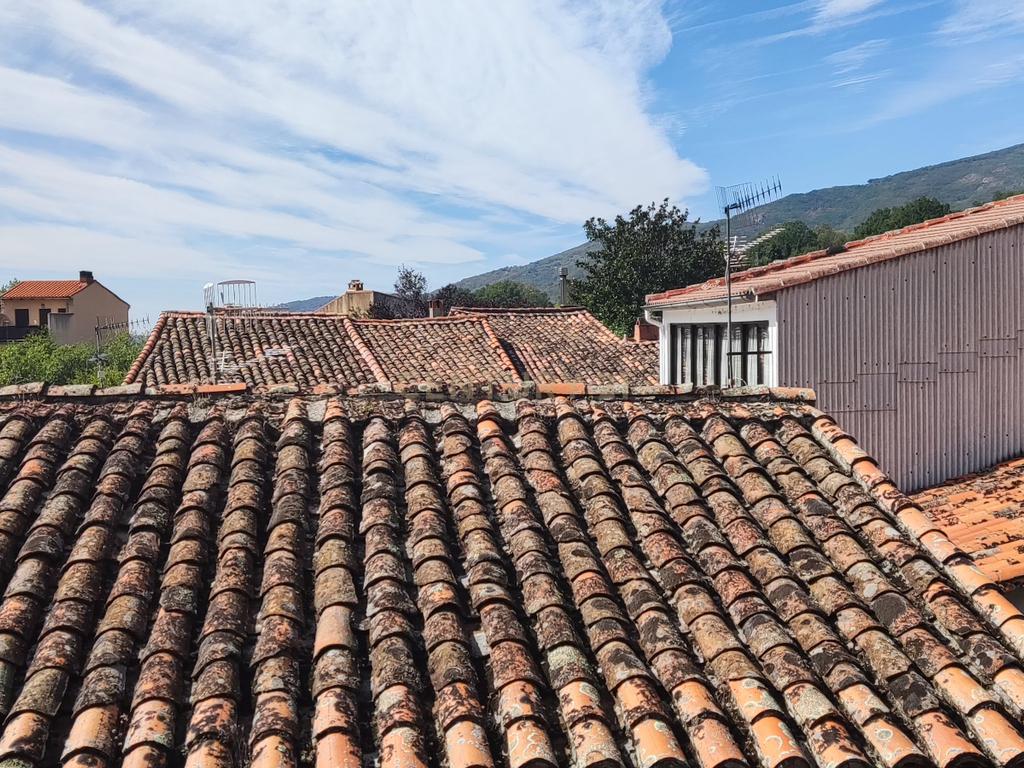 Casa Rústica com 10 Quartos e Elevador em Cáceres - Image 24