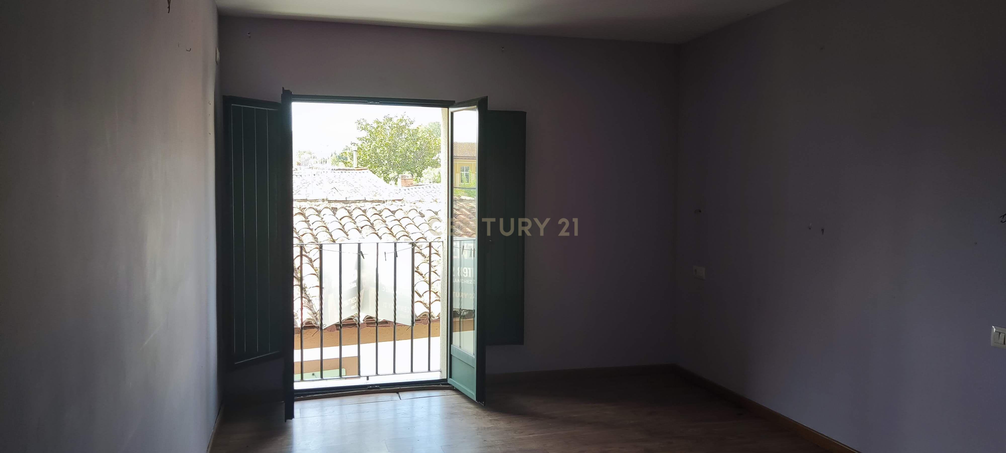 Casa Rústica com 10 Quartos e Elevador em Cáceres - Image 49